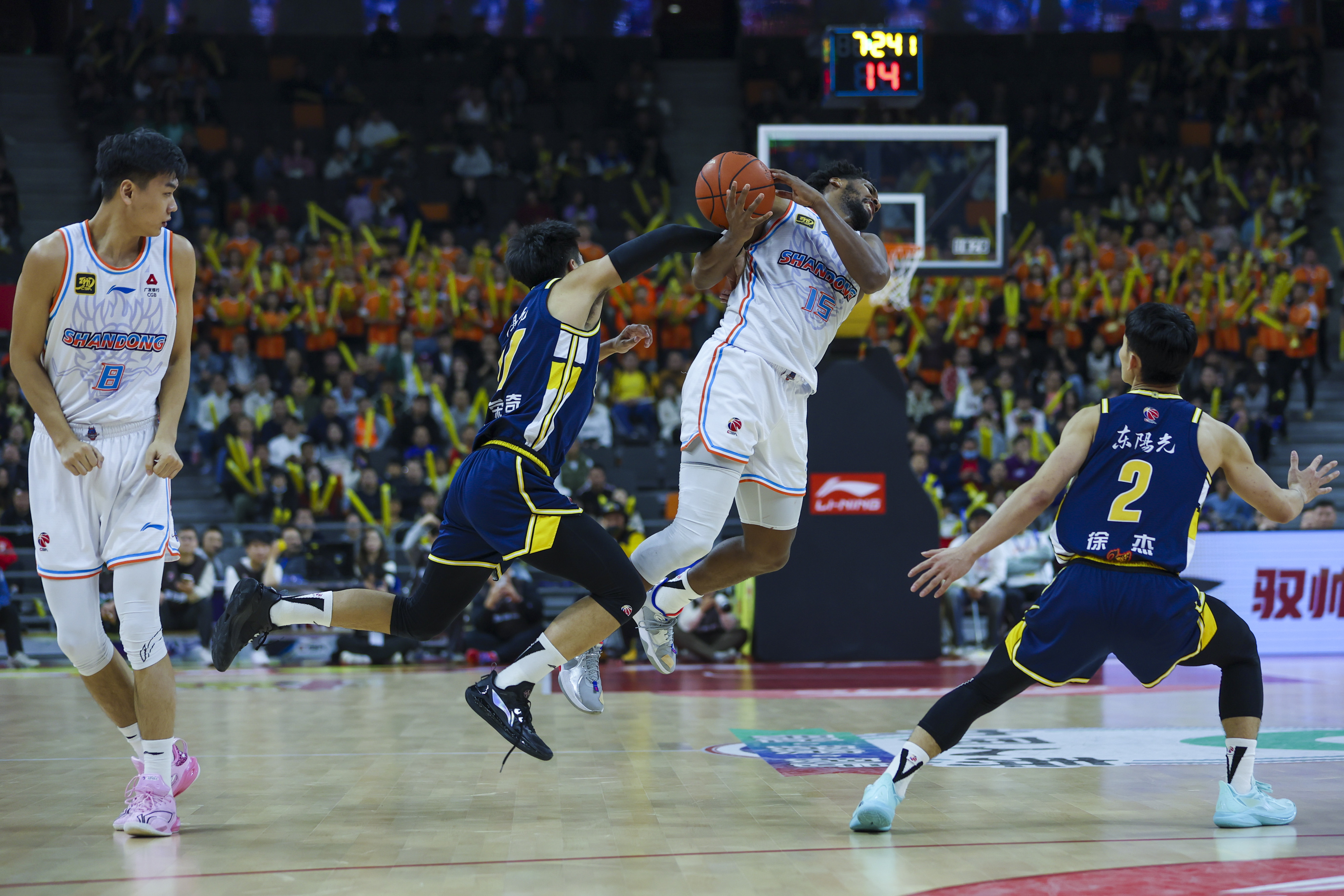 aoa体育教练-包含东亚篮球锦标赛吸引众多球迷，场场精彩纷呈的词条