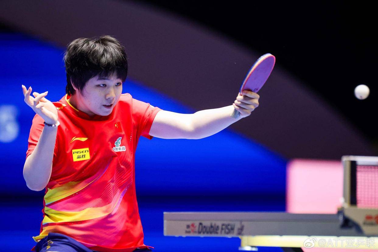 aoa体育馆-贝桑松击败对手，取得重要的三分的简单介绍