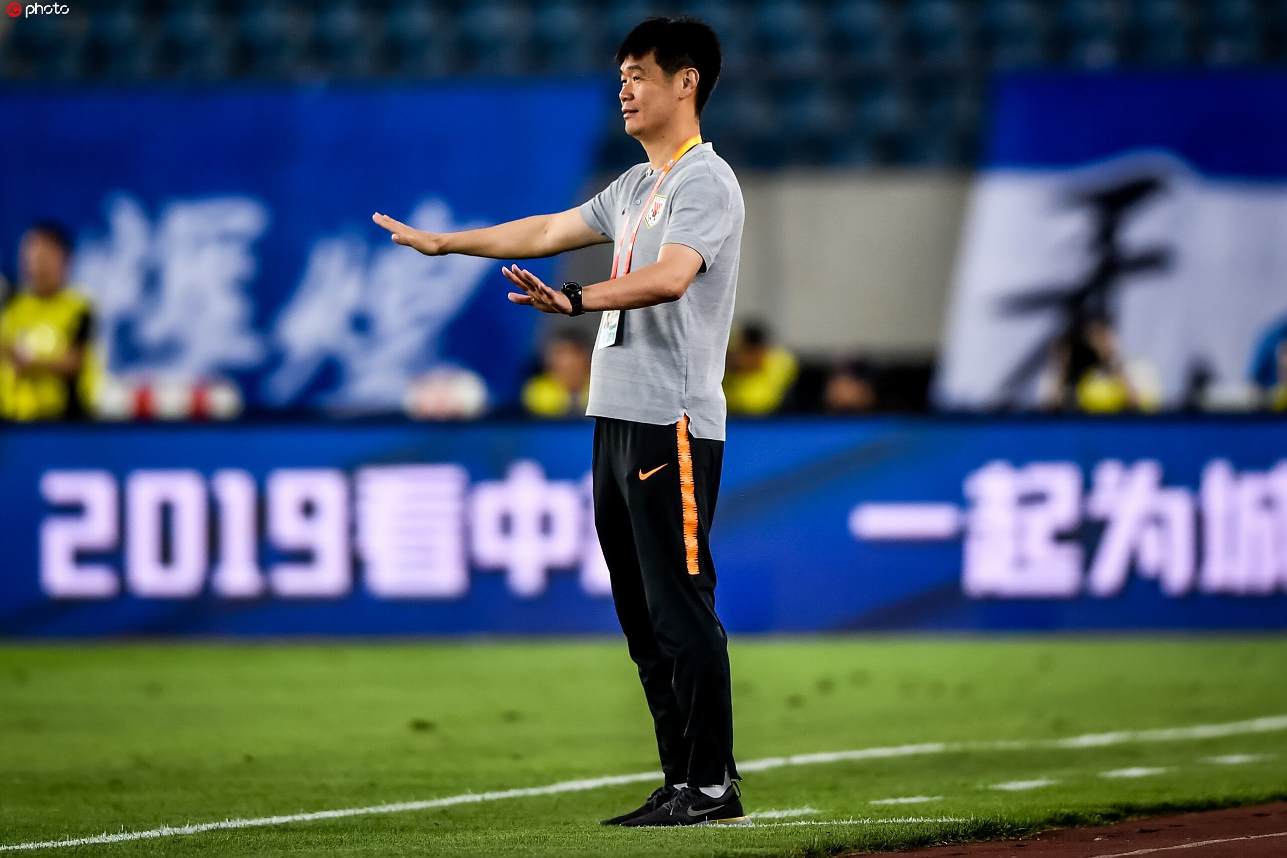 aoa体育视频-恒大逼平鲁能，难以突破对手防线的简单介绍