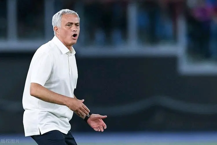 罗马发挥糟糕，乌迪内斯告捷