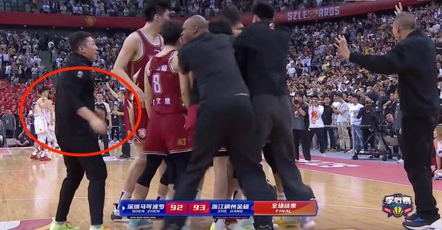 aoa体育教练-关于全队战术紧密配合，压倒对手势头如虹的信息