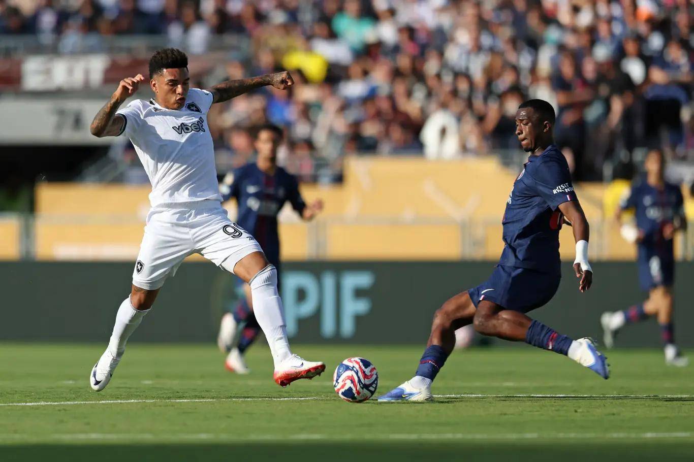 aoa体育培训-包含西雅图海湾者替补席深度成优势，冲击世俱杯冠军的词条