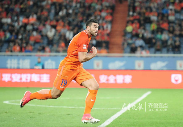 aoa体育教练-山东鲁能客场不敌重庆力帆，遗憾失利