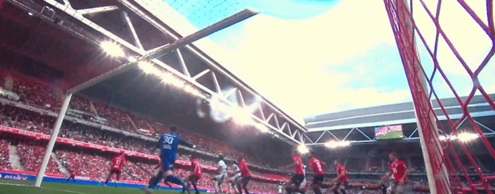 里尔客场不敌斯特拉斯堡,遗憾失利 里尔客场不敌斯特拉斯堡,遗憾失利