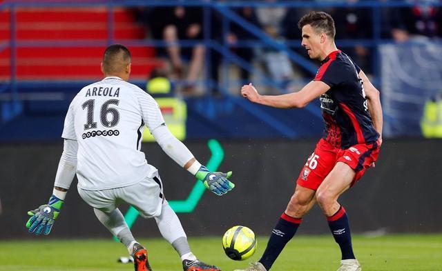 aoa体育直播-卡昂主场失利，保级压力加大