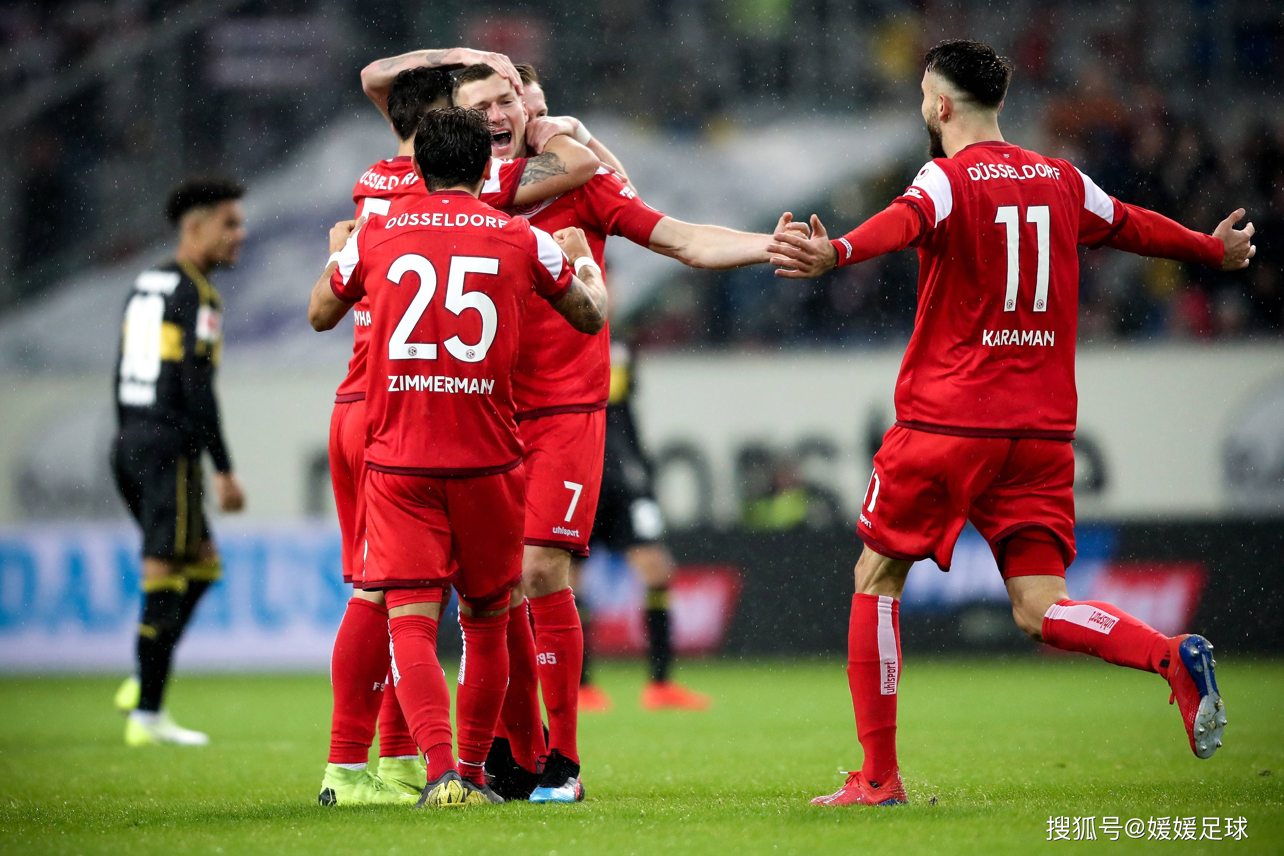 汉诺威96主场战平慕尼黑1860,竞赛充满悬念的简单介绍 汉诺威96主场战平慕尼黑1860,竞赛充满悬念的简单介绍