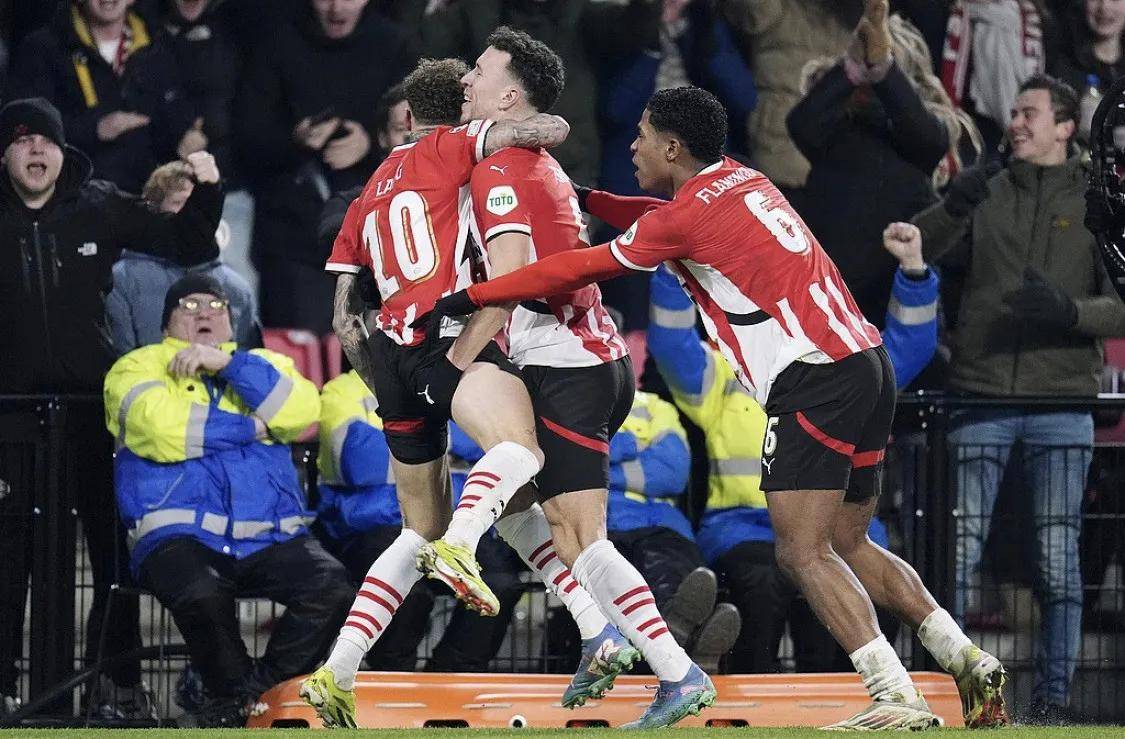 巴黎逆转取胜，晋级16强锋芒横扫的简单介绍