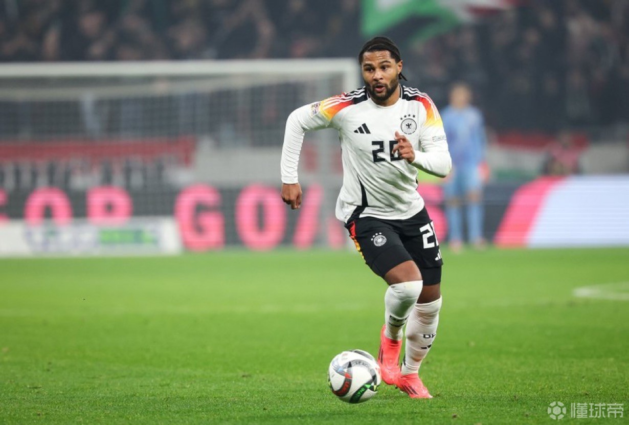 aoa体育教练-紧张的比拼！欧洲国家队在赛场上争夺冠军