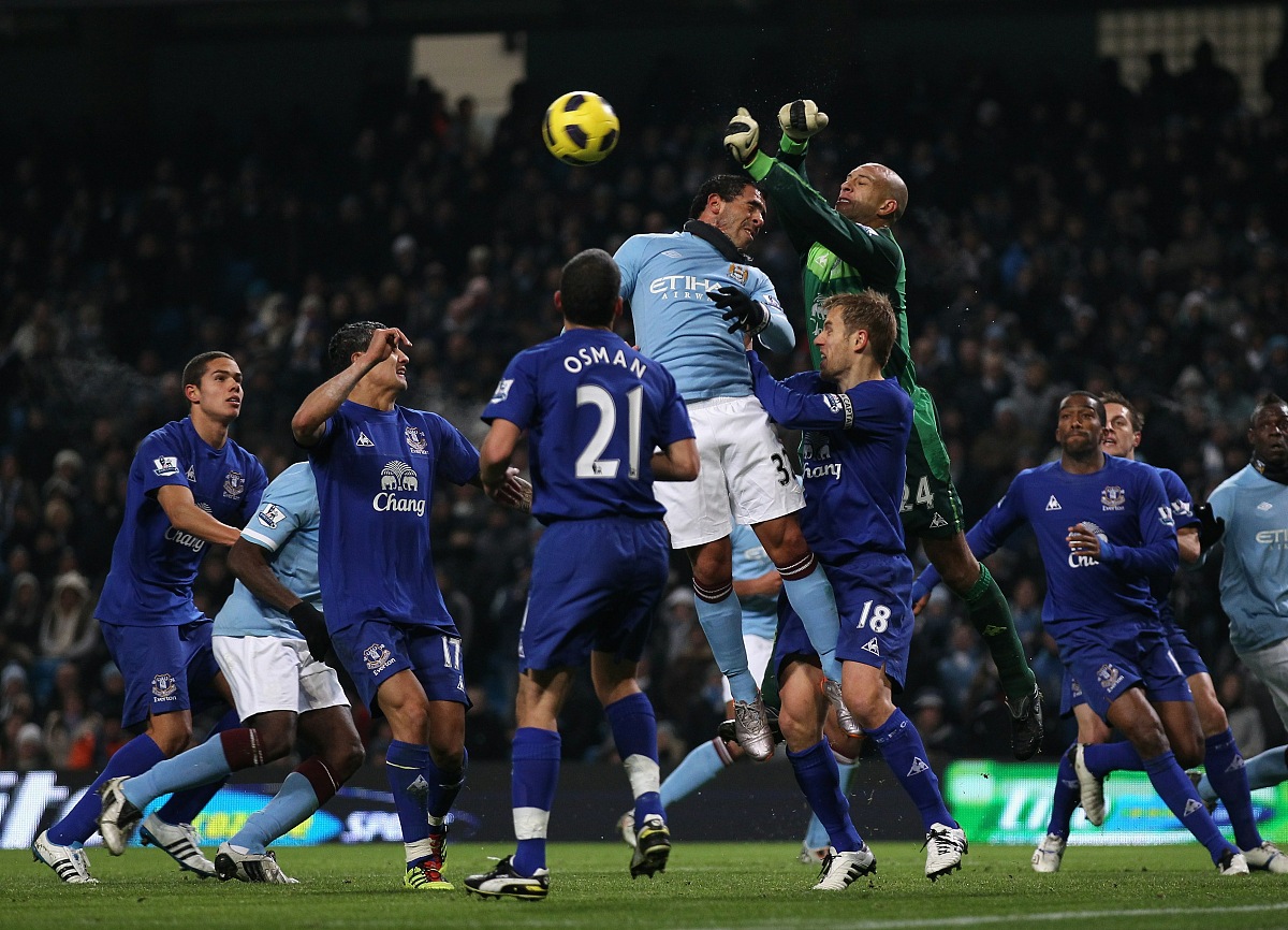 aoa体育活动-关于切尔西球员因伤缺席与曼城的比赛的信息