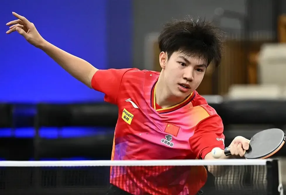 冰岛国家队力夺胜利，晋级下一轮