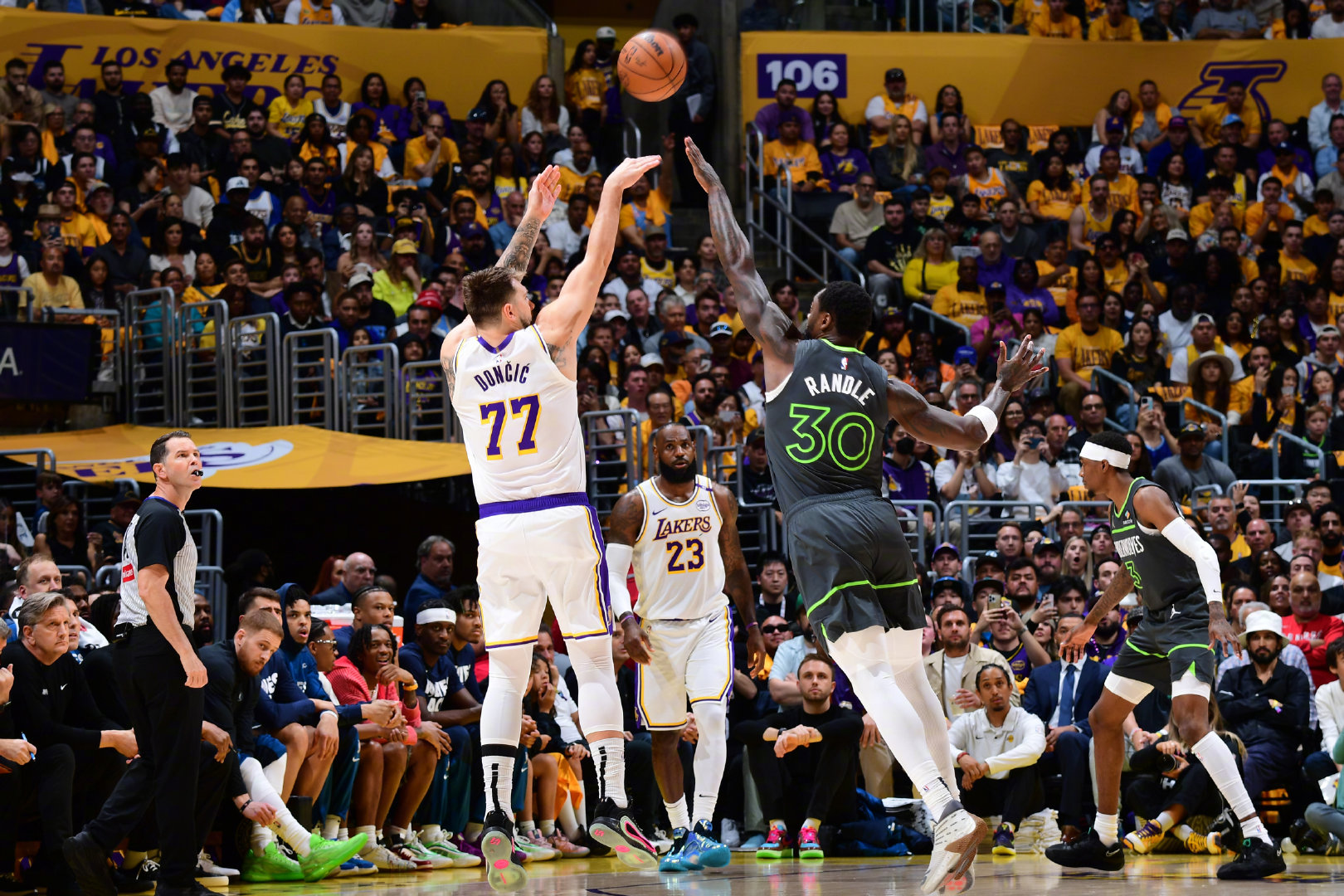 湖人主帅透露戈贝尔或成下个引援目标的简单介绍 湖人主帅透露戈贝尔或成下个引援目标的简单介绍