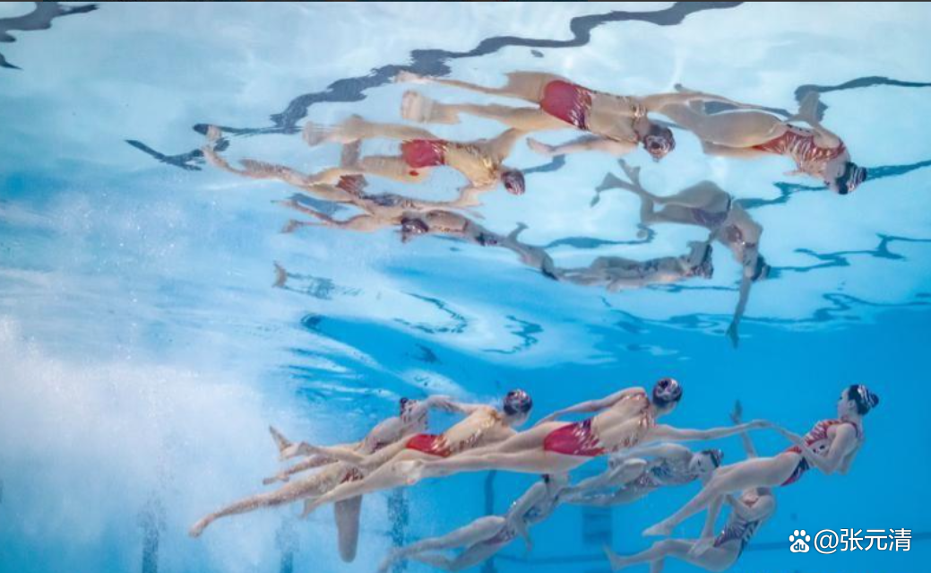 关于西班牙游泳选手优异表现，喜获金牌的信息