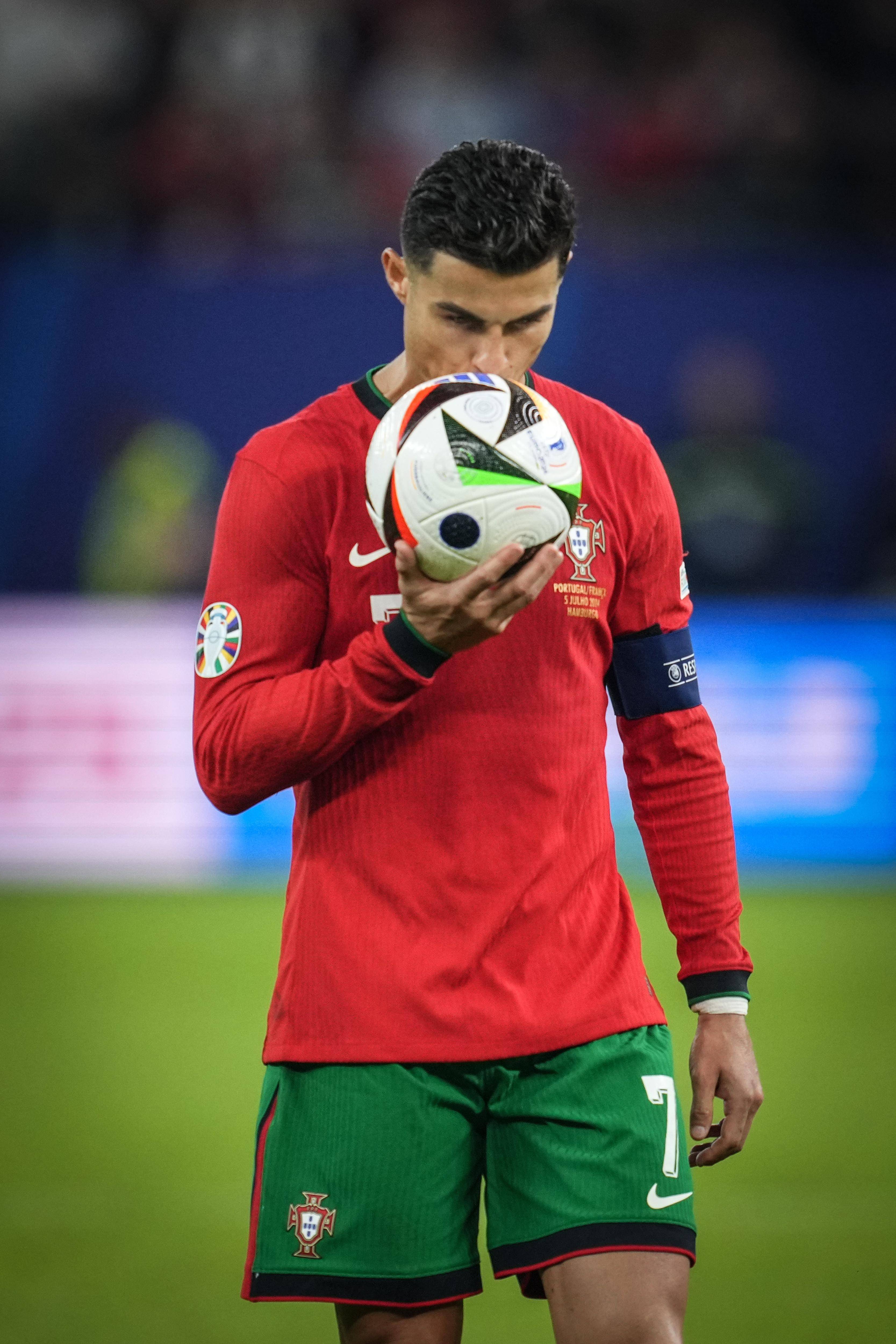 aoa体育培训-法国队强势晋级，表现令人惊喜