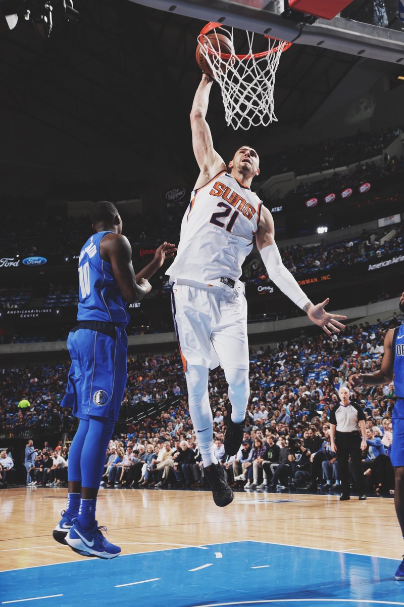 火箭客场大胜太阳,终结两连败 火箭客场大胜太阳,终结两连败