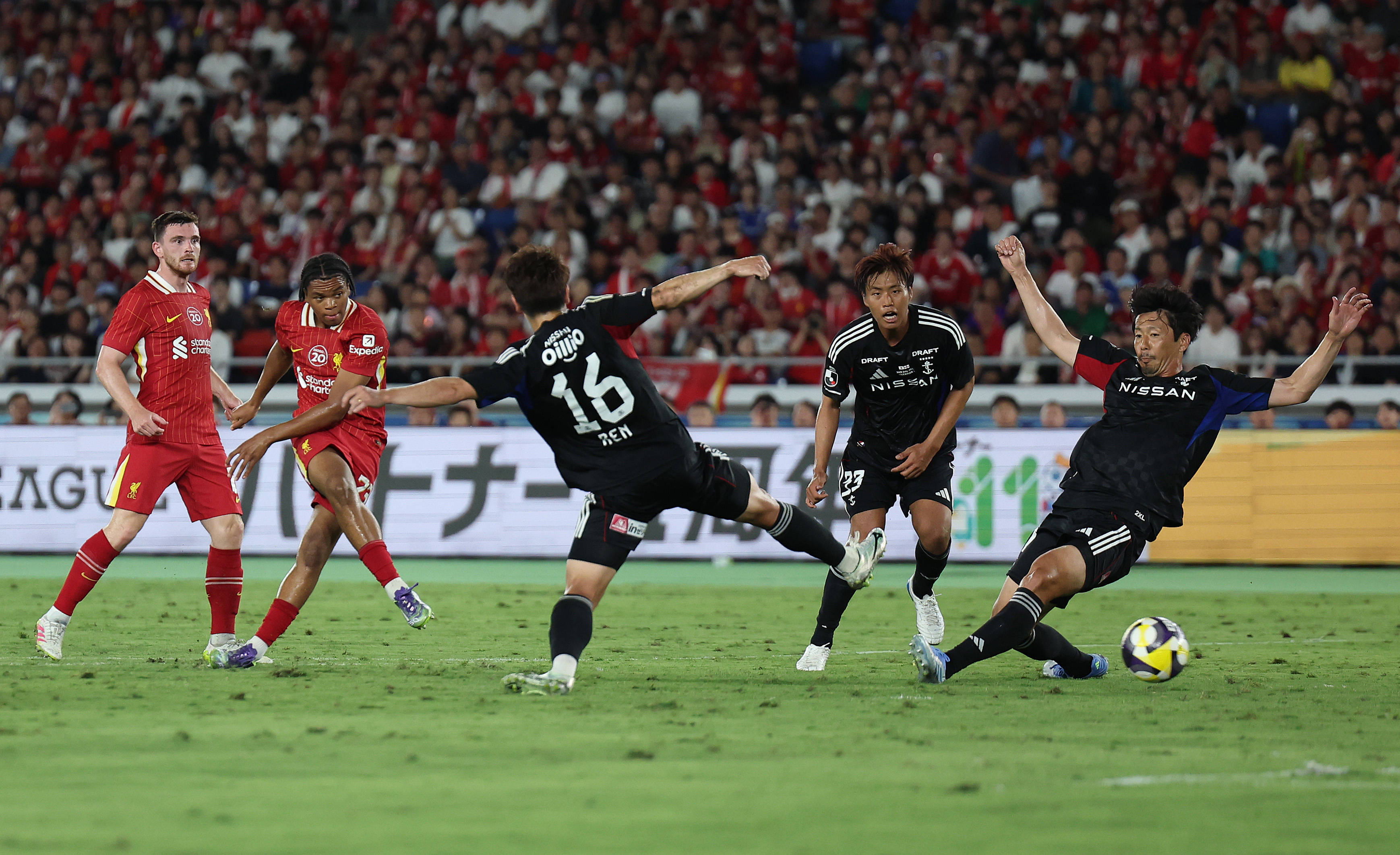 利物浦队伍备战决赛，备受期待